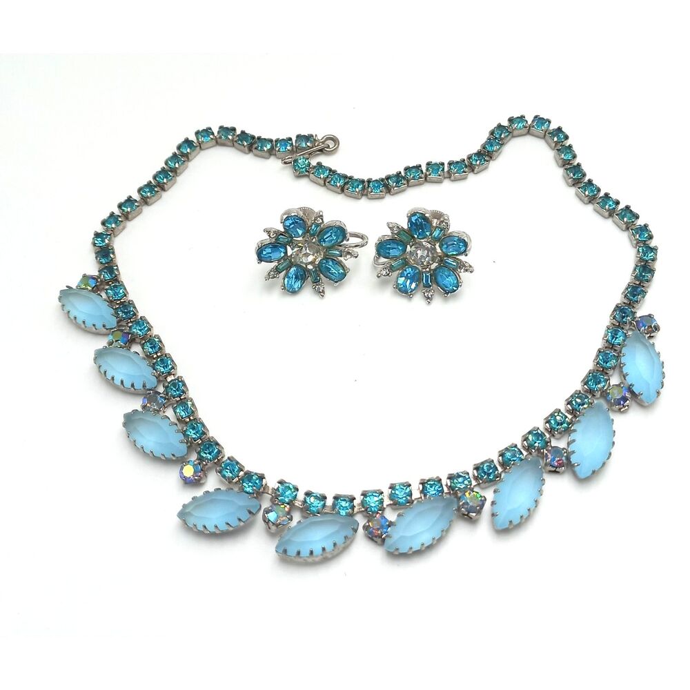 Vintage Aqua Rhinestone Necklace Unsigned with BOGOFF Earrings